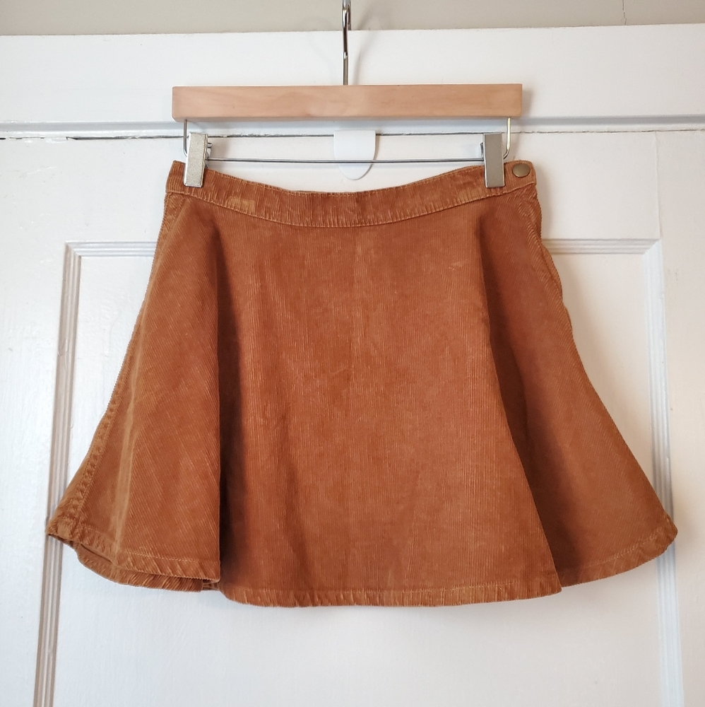 AMERICAN APPAREL CORDUROY SKATER SKIRT